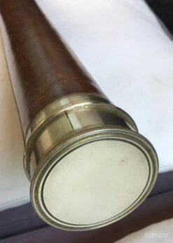 LONGUE VUE Du Captaine Godefroy XIXème THROUGTHON & SIMMS 1865 OFFERT Par La Reine VICTORIA 1865 19 LONGUE VUE Du Captaine Godefroy XIXème THROUGTHON & SIMMS 1865 OFFERT Par La Reine VICTORIA 1865 -CrocForm Boutique 00009 LUNETTE TELESCOPE DE MARINE THROUGTHON SIMMS 1865 OFFERT PAR QUEEN VICTORIA 1865