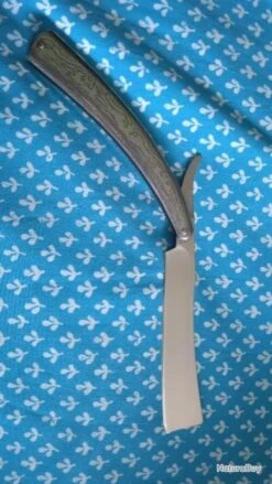 Rasoir Coupe Choux Sweeney Todd -CrocForm Boutique 00012 Rasoir coupe choux Sweeney Todd