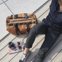 Lazy Bear Sac De Sport Pliable Brun Lealand -CrocForm Boutique 20221 2 square
