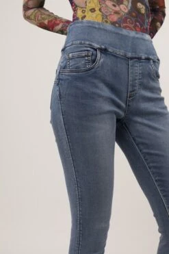 JEANS : B009-18