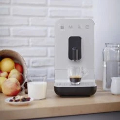 Smeg Cafetière Expresso Broyeur En Inox Noir 7 Smeg Cafetière Expresso Broyeur En Inox Noir -CrocForm Boutique cafetiere expresso broyeur en inox noir 2