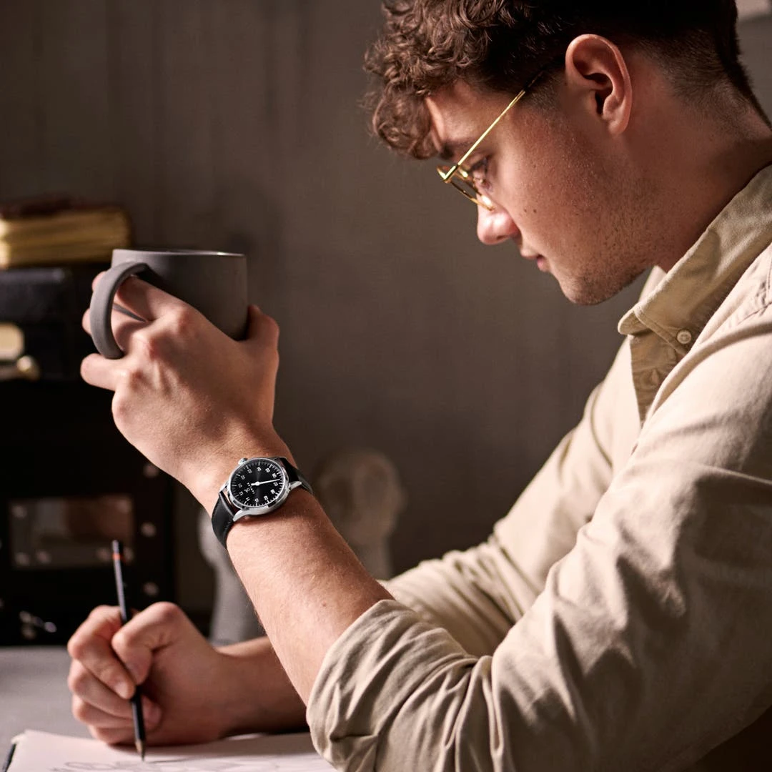 Fawler Paz | Montre Habillée Noire à Une Seule Aiguille En Acier Inoxydable 7 Fawler Paz | Montre Habillée Noire à Une Seule Aiguille En Acier Inoxydable – Image 5