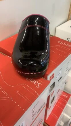 Sabot Sanita Noir Brillant Couture Rose -CrocForm Boutique sabot sanita couture rose4