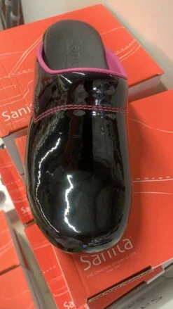 Sabot Sanita Noir Brillant Couture Rose -CrocForm Boutique sabot sanita couture rose5